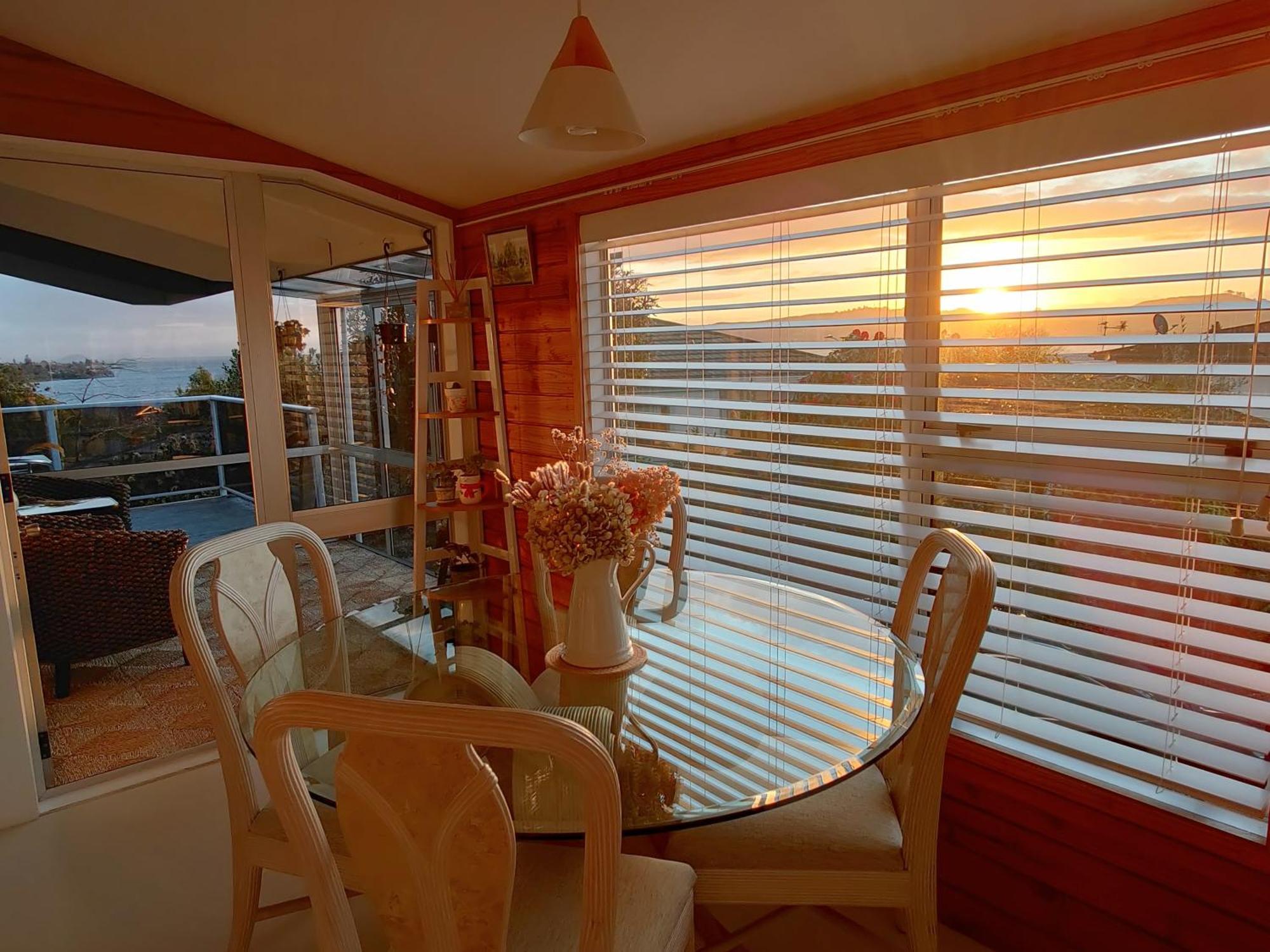 Delight In Birch-Lake View Holiday Home Taupo Luaran gambar
